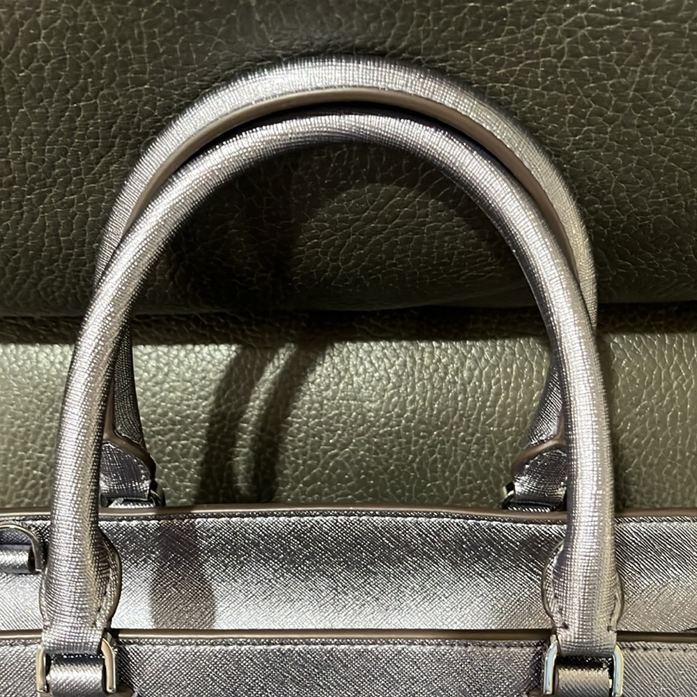 Kate spade outlet metallic candied flower handbag - Picture 4 of 13